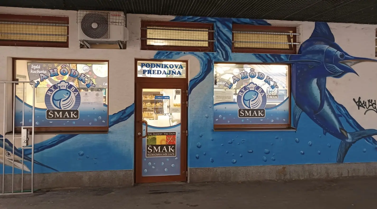 Podniková predajňa 6